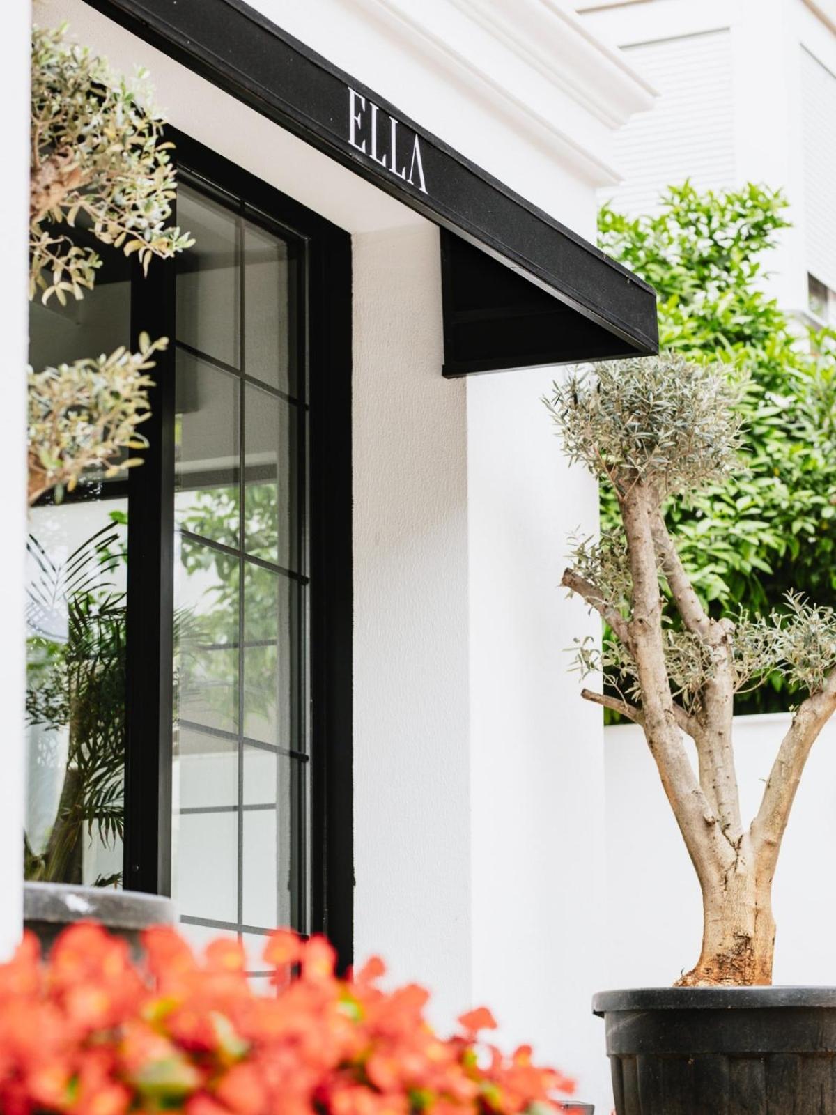 Ella Hotel *